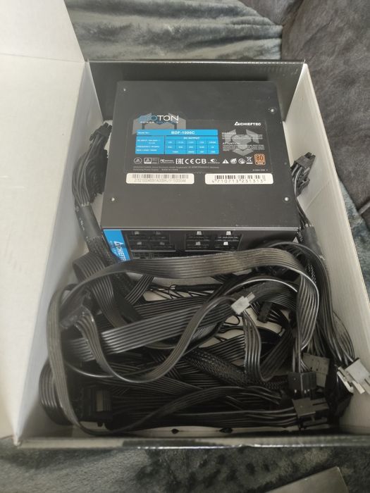 Блок Питания Chieftec Proton 1000W