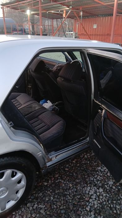 Мерседес w124 срочно продаю