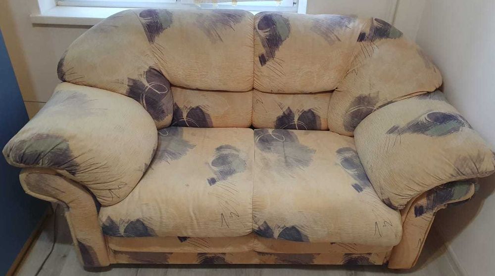 Диван б/у в хорошем состоянии