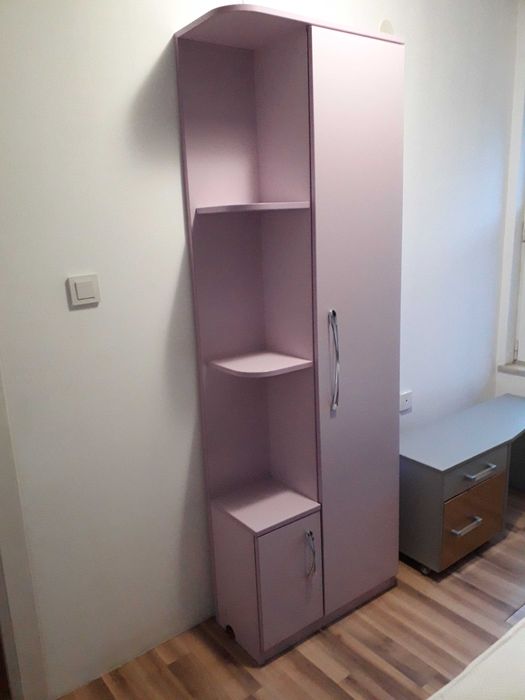 Обзавеждане -запазени мебели за хол и детска