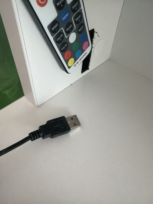 Birou alb Kring MDF cu lumina led