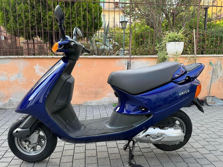 Scuter Aprilia amico