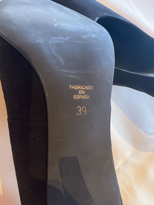 Елегантни дамски обувки на ток, номер 39