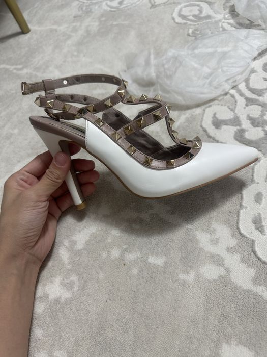 брендовый туфли новый