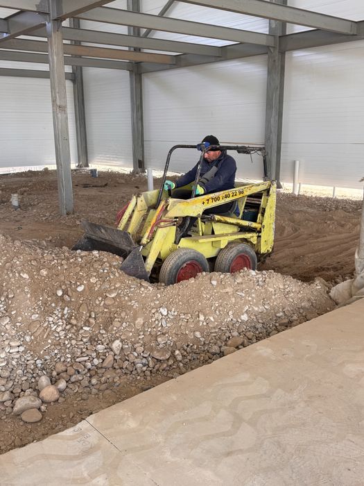 Мини погрузчик а точнее микро погрузчик