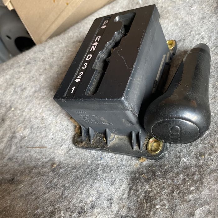 Продам селектор акпп ауди с4