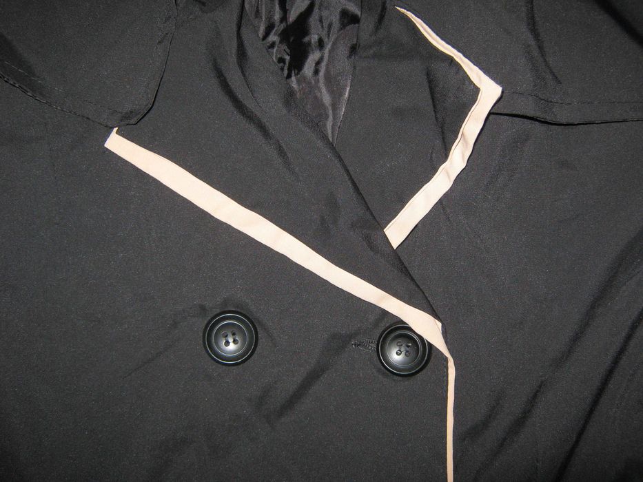 Дамски екстравагантен тренчкот