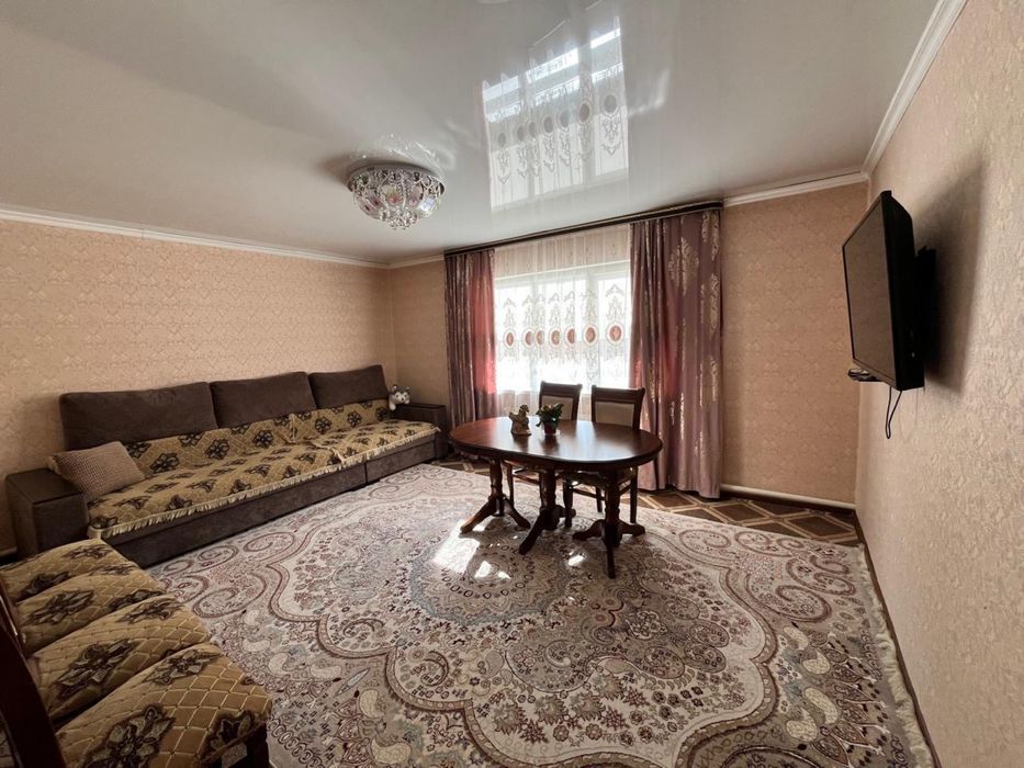 Продам 2 квартирный дом
