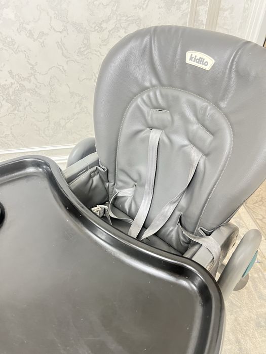 Bolalar ovqatlanish stoli