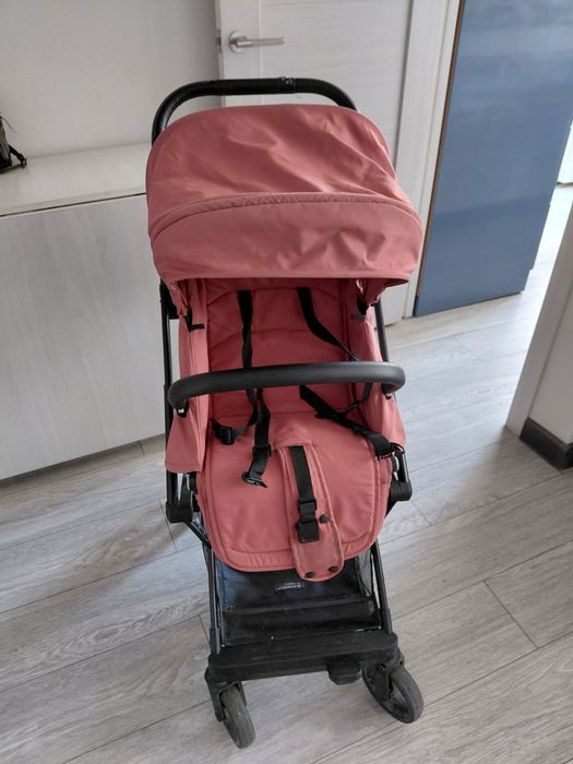 Коляска прогулочная