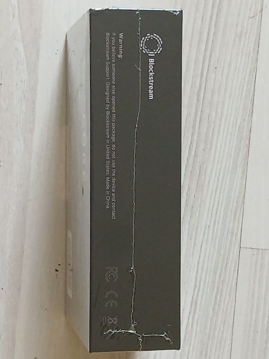 Jade Core Hardware wallet  Крипто портфейл.