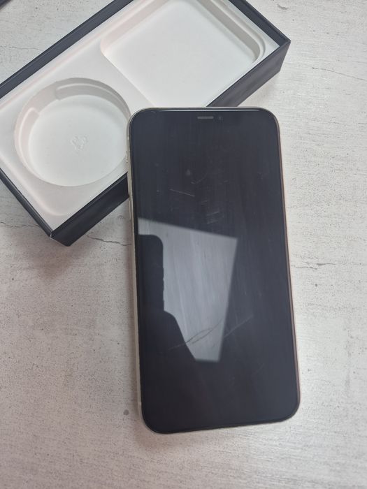 Продам iPhone 11 64 gb