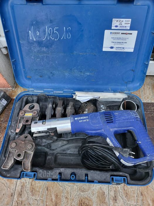 Presa sertizat Geberit EFP 202 - novopress