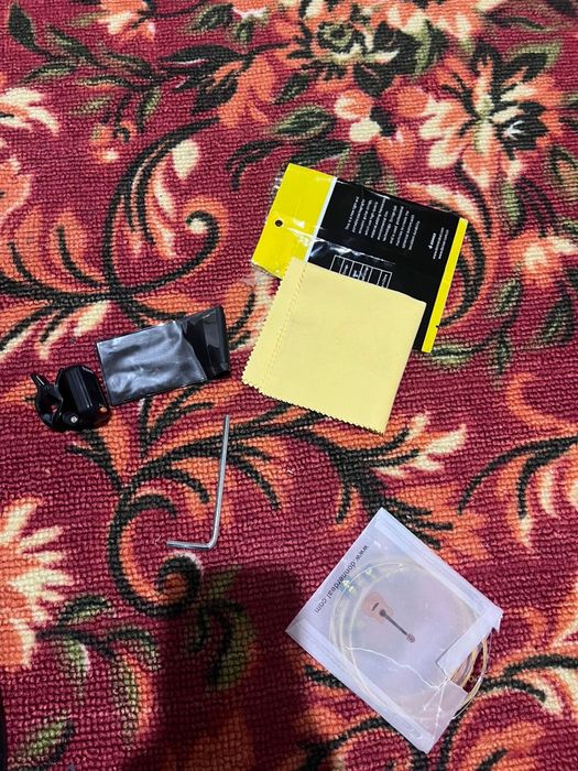 Гитара               .