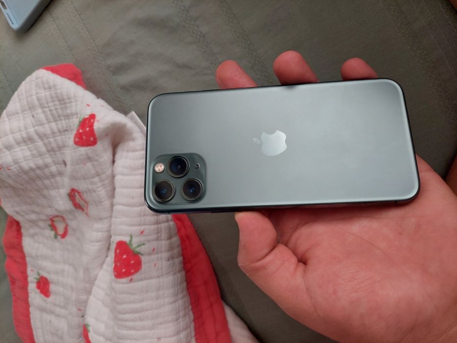 Iphone 11 pro sastiyana chotki 80%