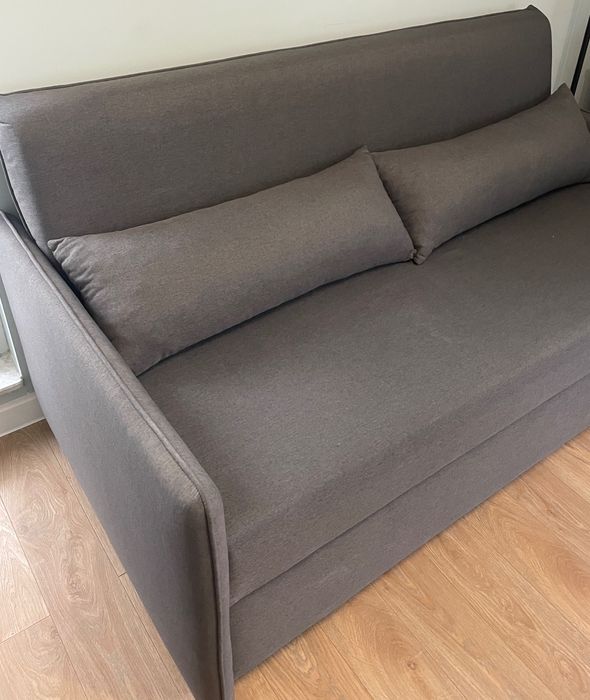 Разтегателен диван