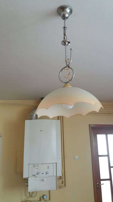Vand lampa de bucatarie