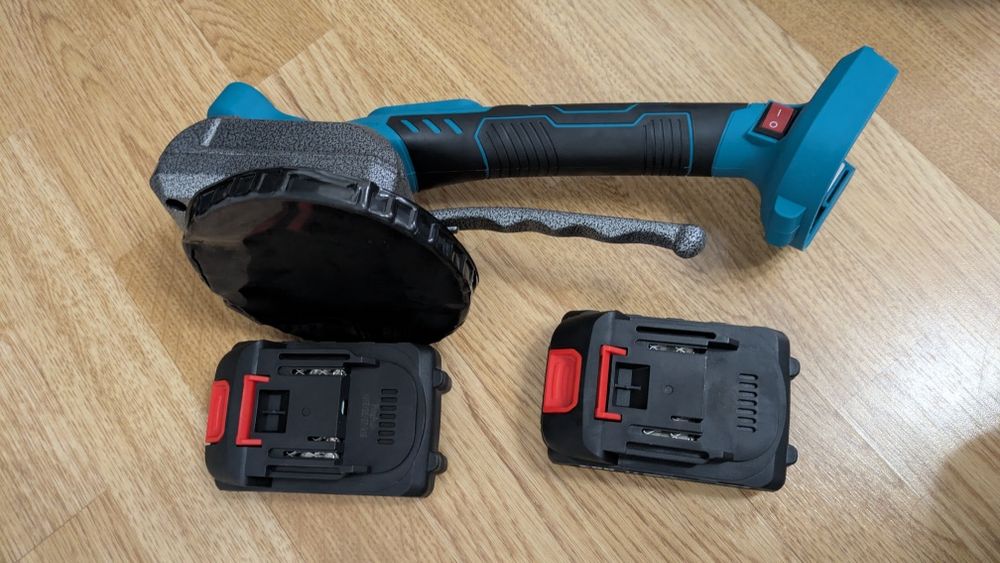 Masina cu vibrații pentru montat placi ceramice