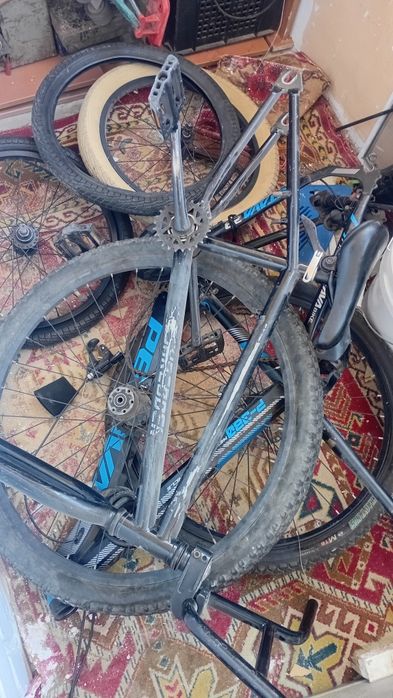 Велосипед bmx haro и скоростной велосипед