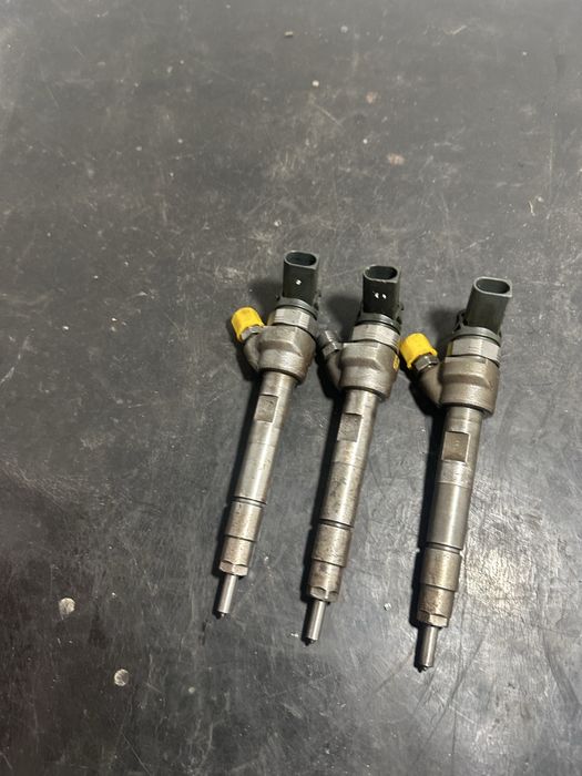 Injector injectoare BMW Seria 7 F01 730d N57 3.0 diesel