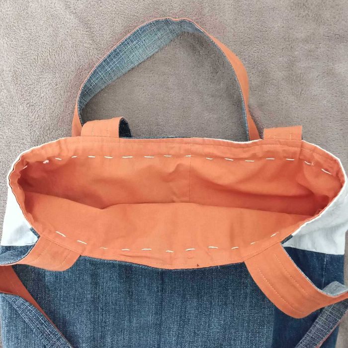 Дамски чанти 2 бр тип торба, 1 бр.ретро чанта.