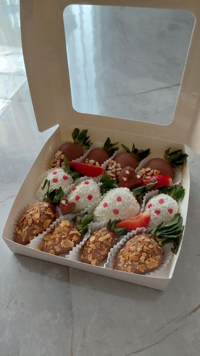 Подарки любимым.клубника в шоколаде