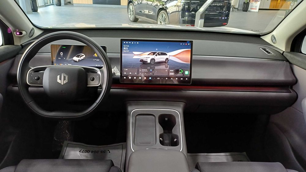 Leapmotor C10 REEV Full Komplektatsiya, Oq Rang, 0 km