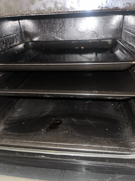 Продам газовую плиту