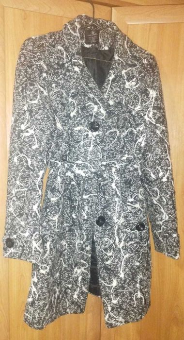 Пальто женское срочно продам