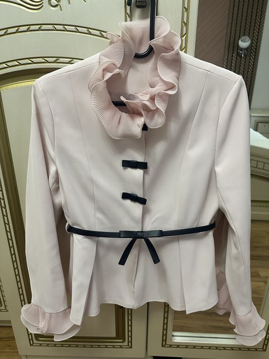 Женская одежа костюм