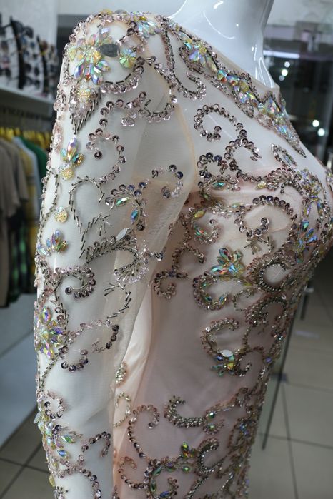 Вечернее платье, современный дизайн!