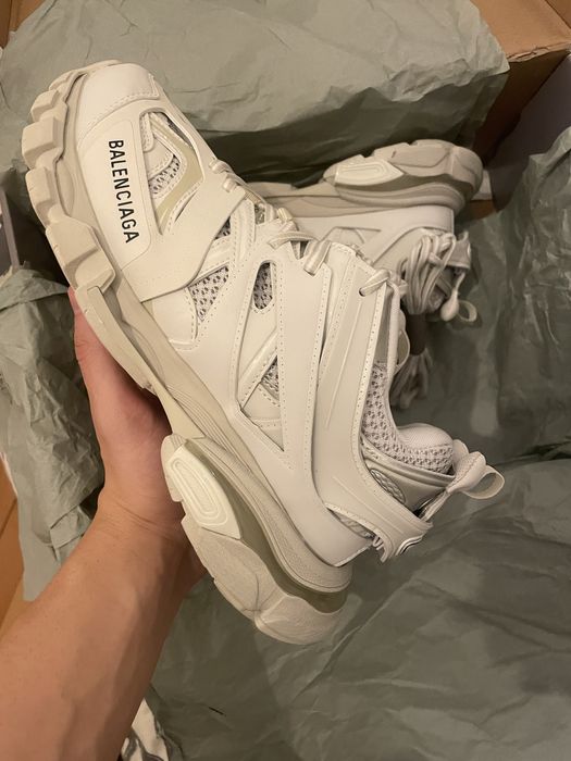 Balenciaga track