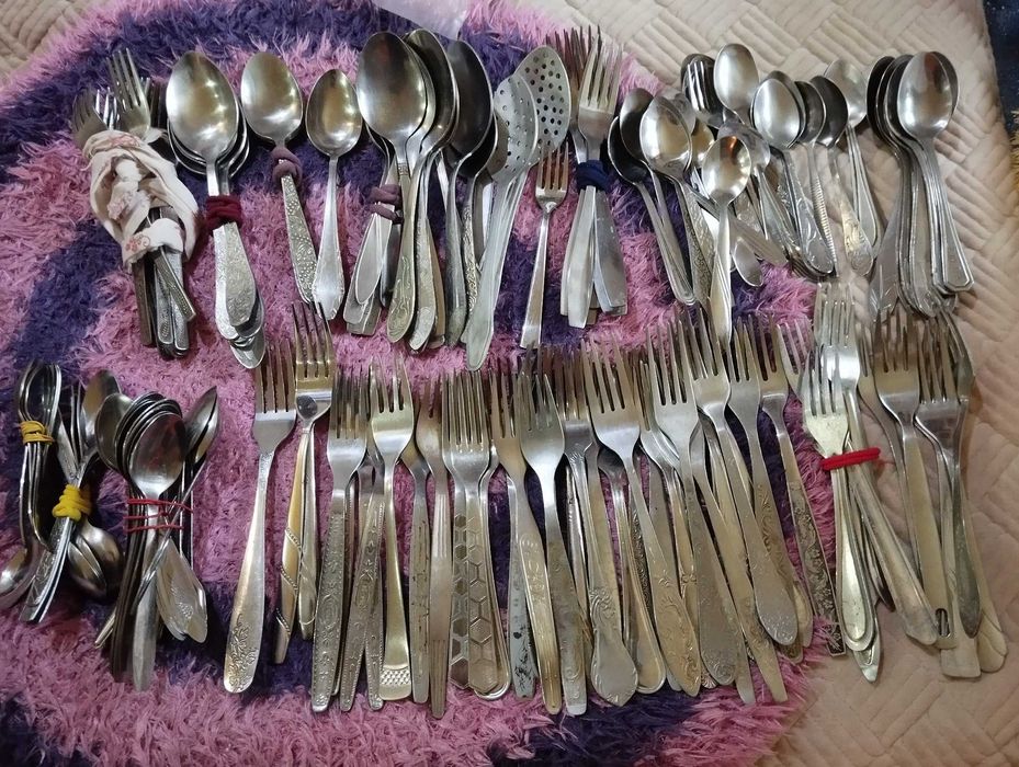Вилки ложки столовые
