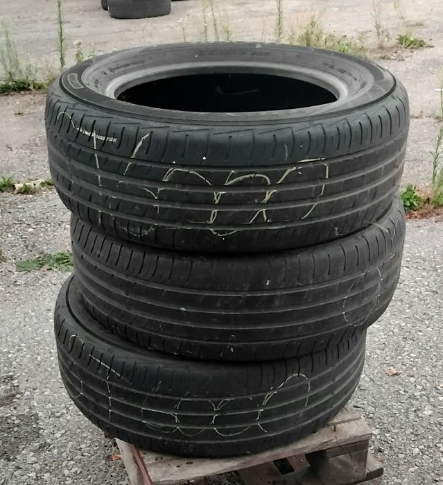 Гуми 215 60 16 Фалкен Falken 3 броя. Нов внос. Не са нови!