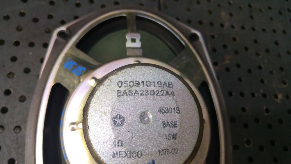 Boxa audio stanga spate dodge caliber 05091019ab easa23d2244