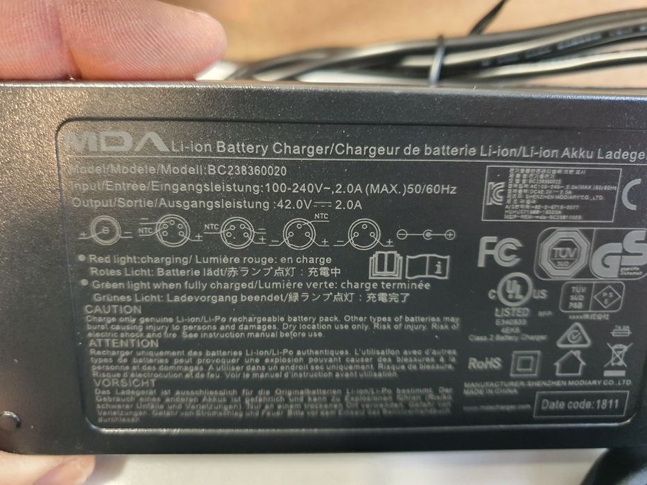 Incarcator 42V 2A original MDA, pentru trotineta, bicicleta electrica.