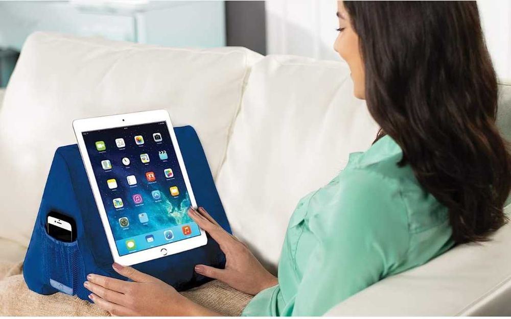 Мека стойка за таблет, телефон, книга или списание