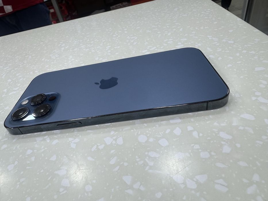 Iphone 12pro Max Sotiladi holati yaxshi 256gb