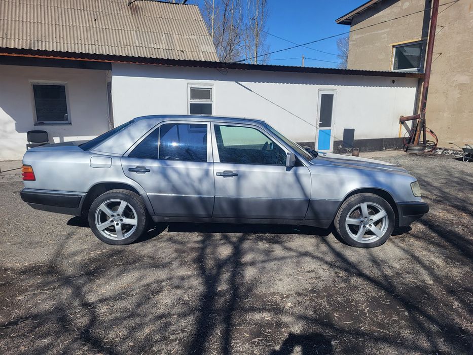 Mersedes 124 продаю