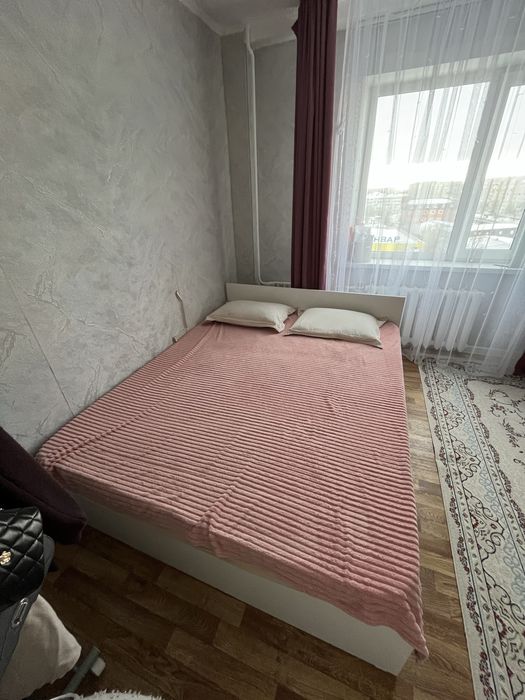 Кровать для спальни