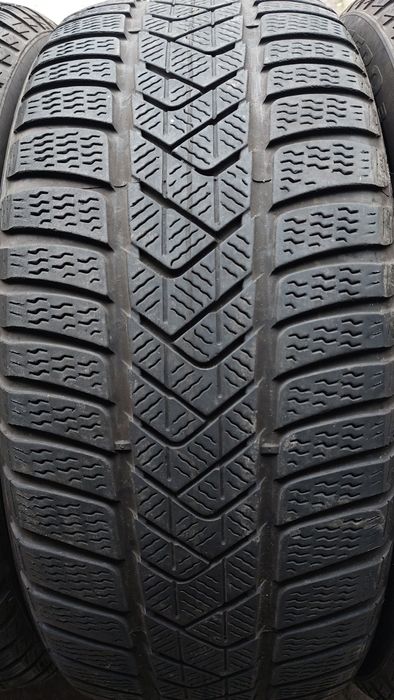 Зимни гуми 225/45/18 Pirelli Sottozero 3 4 броя