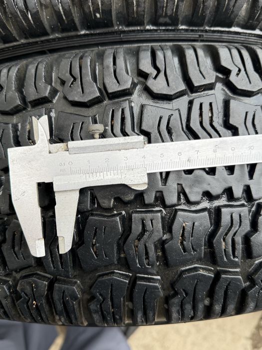 Продам две шины