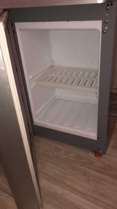 продам диспенсер