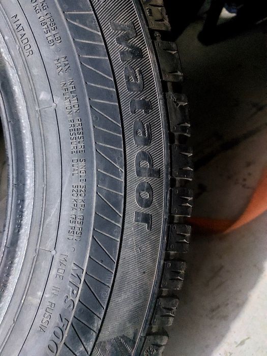 Продам зимние покрышка