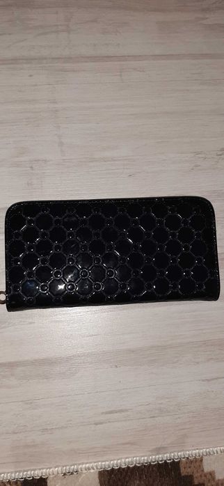 Poșetă plic neagra din lac