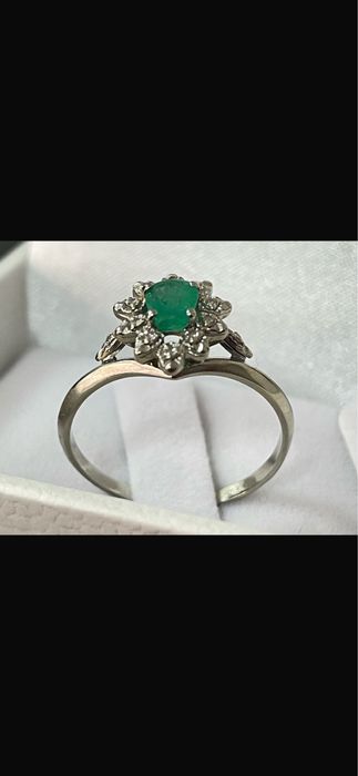 Inel aur 18 k smarald si diamante naturale