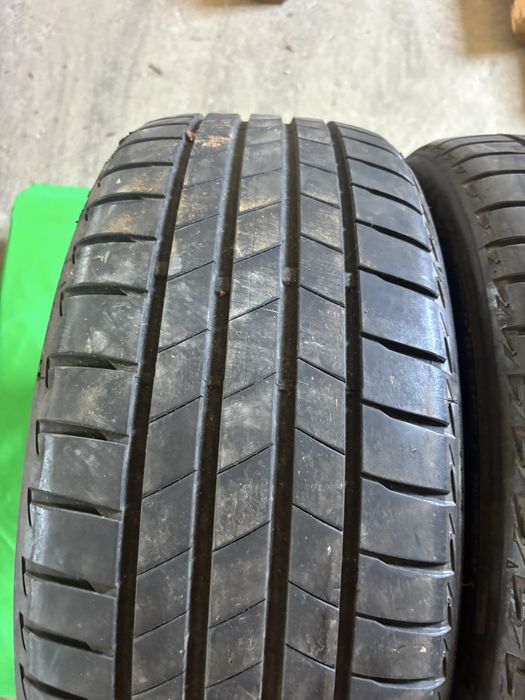 Vand 2 Anvelope Bridgestone 215/50/17
