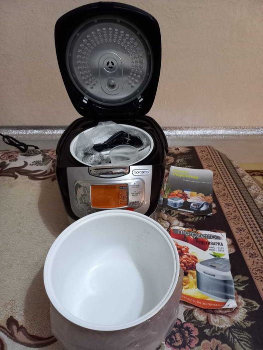 Продаётся мультиварка.