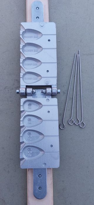 Форма для литья грузил.