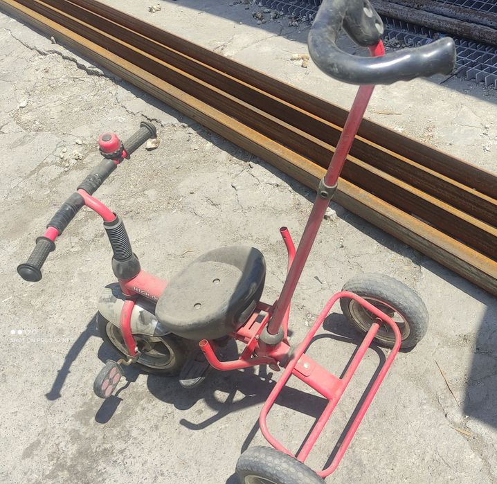 Продам трёхколёсный велосипед